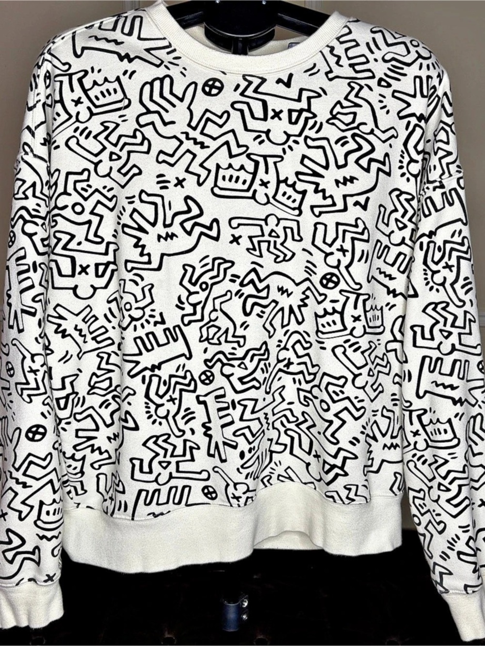 H&M Keith Haring Dancing Figures Abstract Print Crewneck Sweatshirt in Cream & B